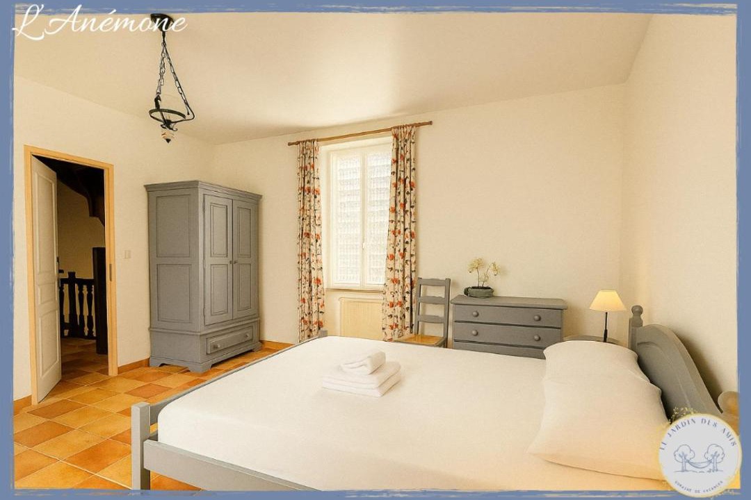 Photo of Others in Meyrals