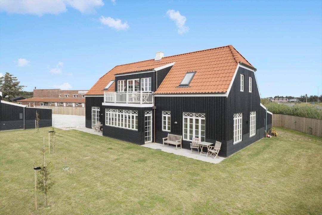 Photo of Others in Lokken