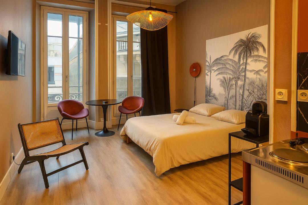 Photo of Others in 2nd Arrondissement