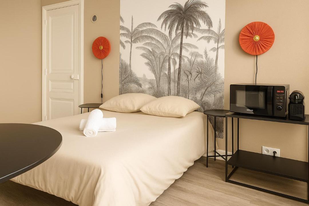 Photo of Others in 2nd Arrondissement