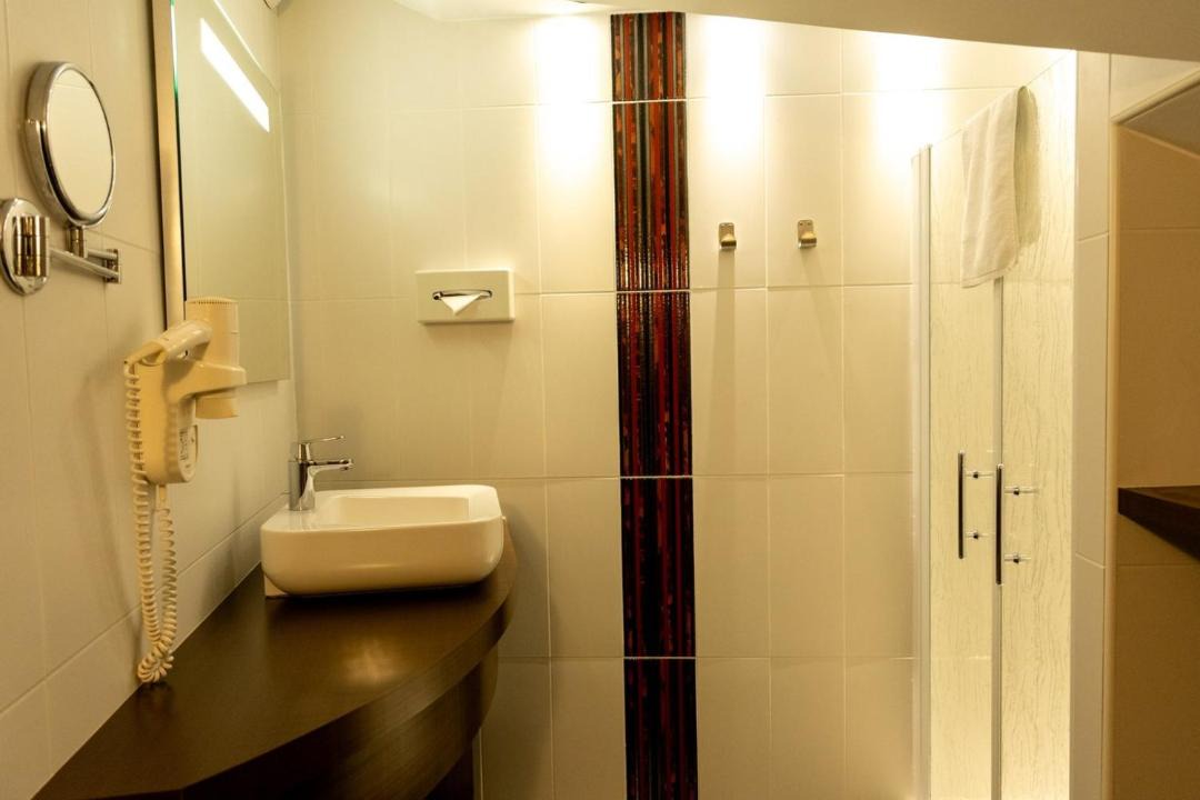 Photo of Others in Bonnetage