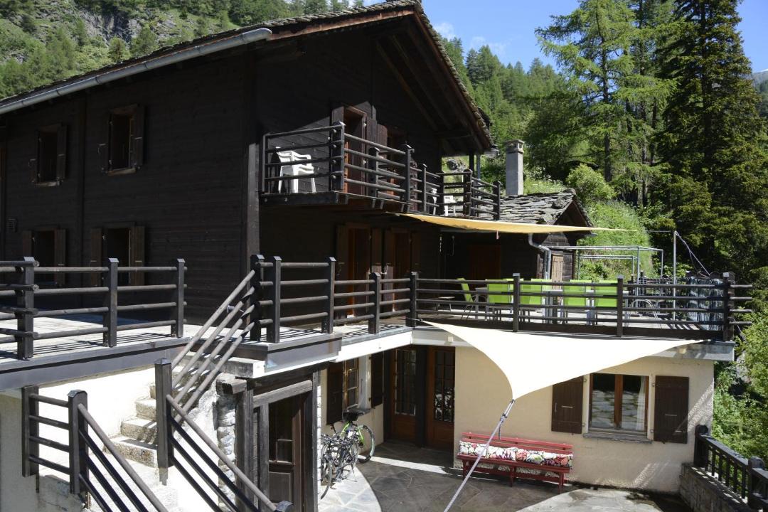 Photo of Others in Bourg-Saint-Pierre