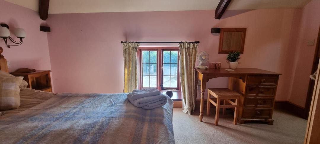 Photo of Others in Llanfihangel Tal-y-llyn