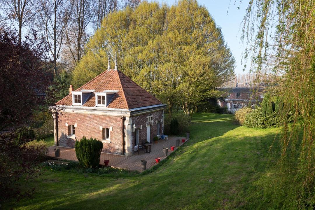 Photo of Others in Eu