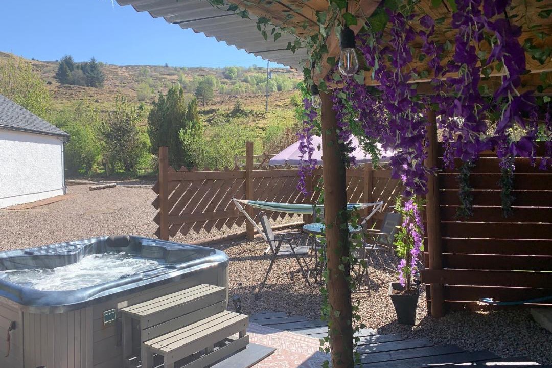 Photo of Others in Salen