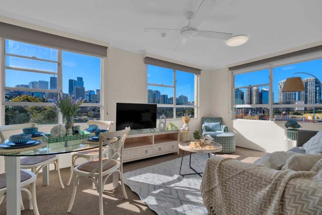 Photo of Others in McMahons Point