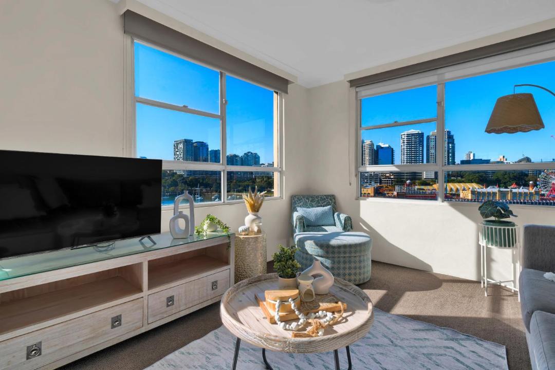 Photo of Others in McMahons Point