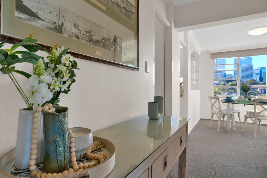 Photo of Others in McMahons Point