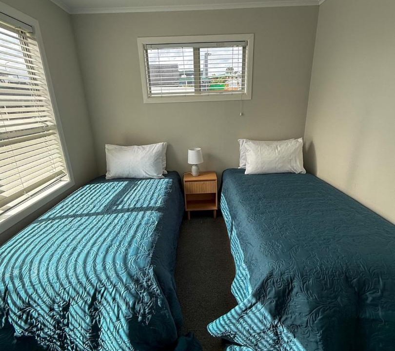 Photo of Others in Raglan