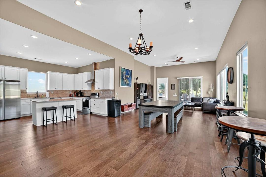 Photo of Kitchen in Horseshoe Bay West