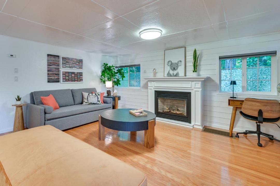 Photo of Others in East Olympia