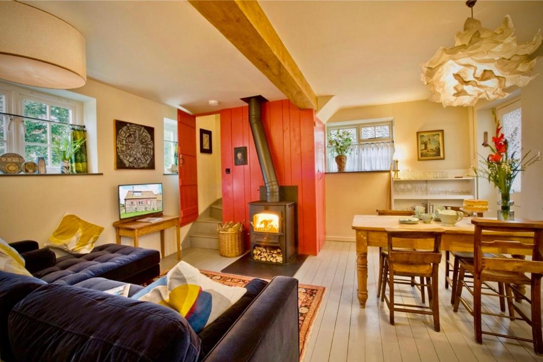 Photo of Others in Field Dalling