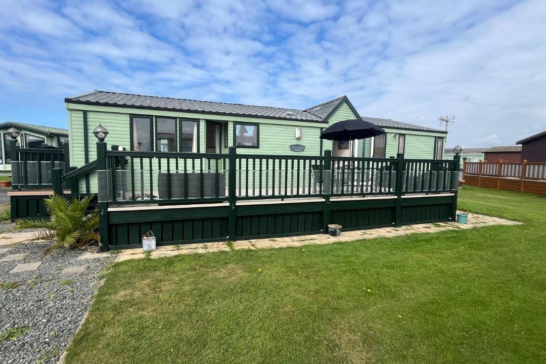 Photo of Others in Borth