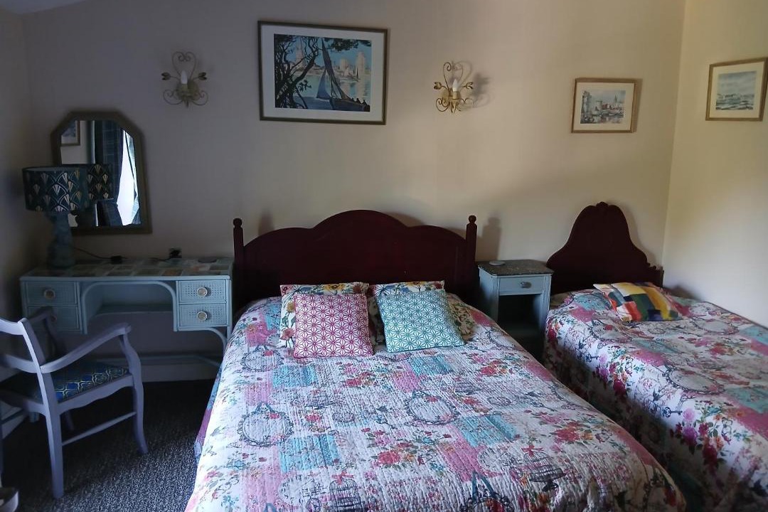 Photo of Others in LAbsie