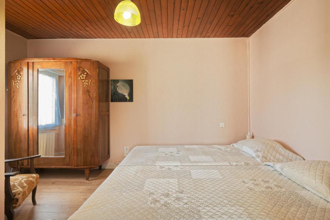 Photo of Bedroom in Monthault