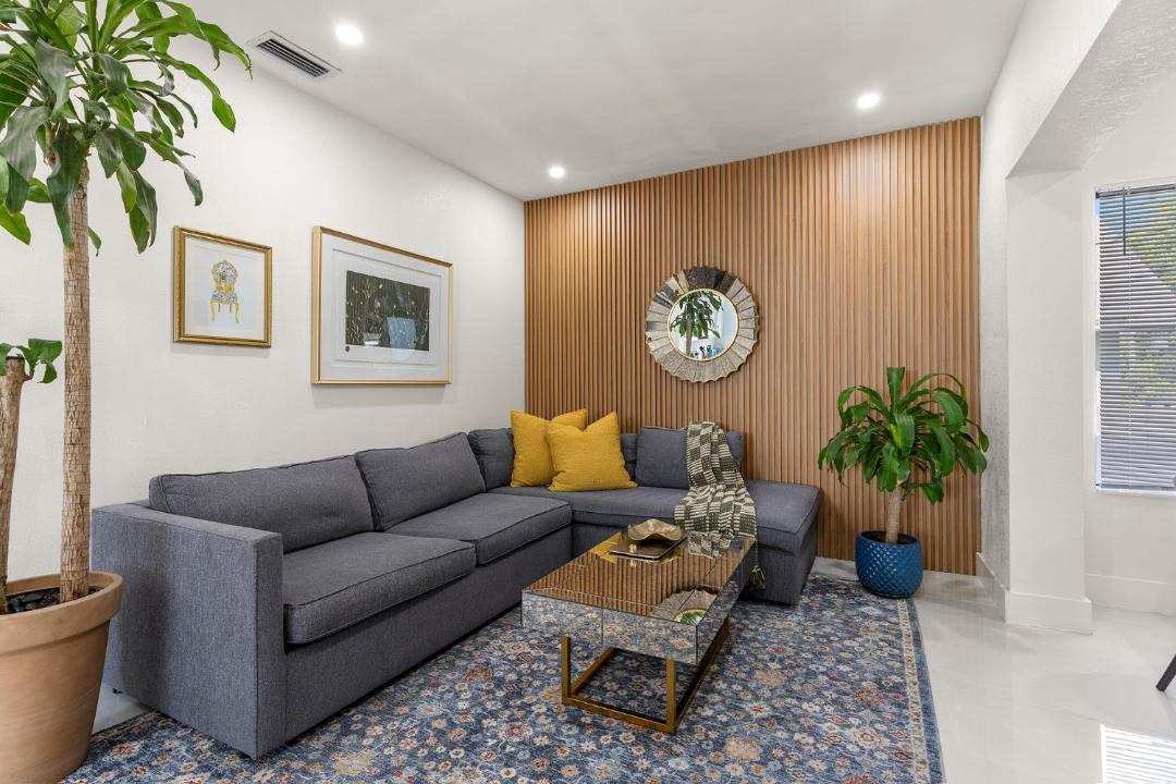 Photo of Livingroom in Allapattah
