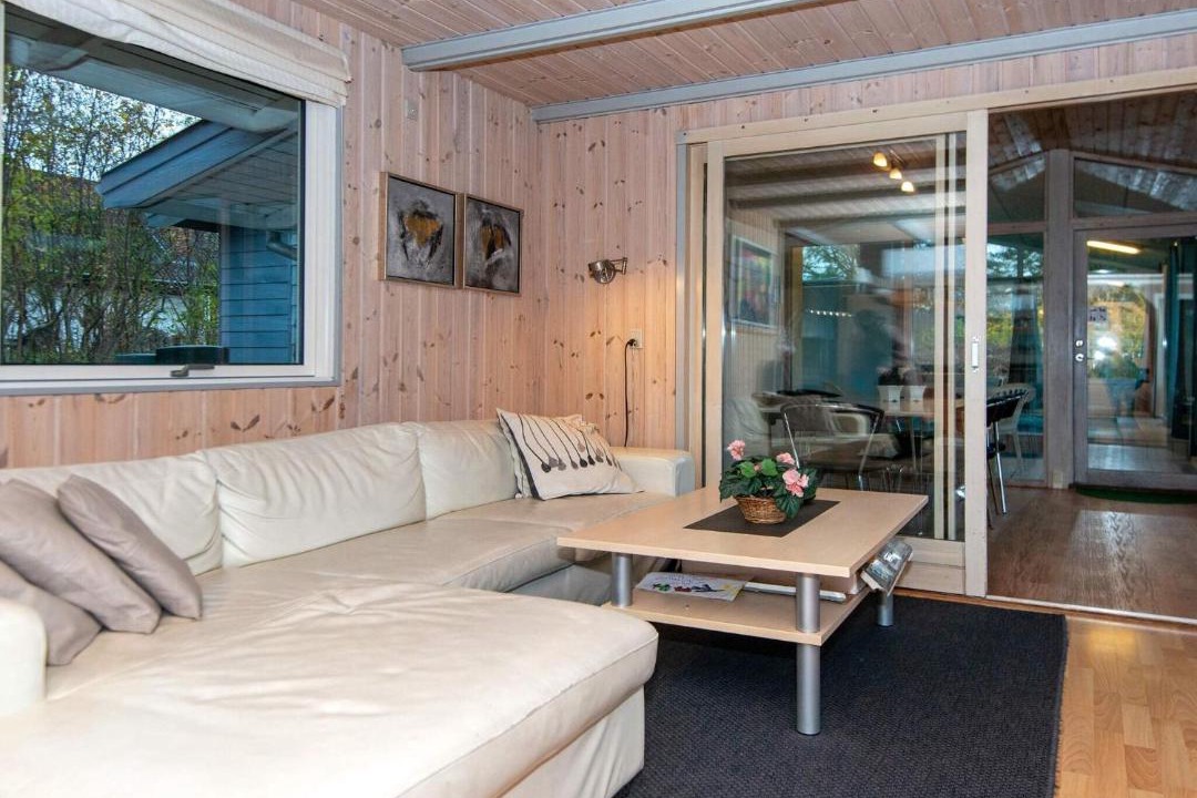 Photo of Others in Knebel