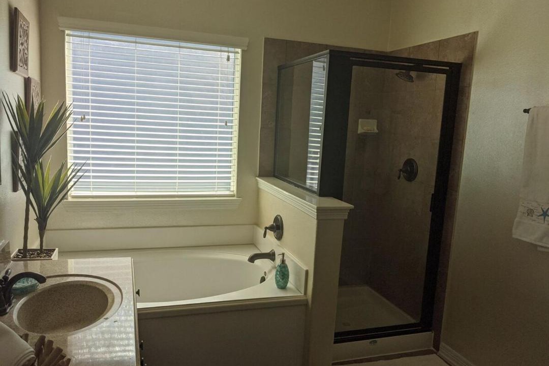 Photo of Bathroom in El Lago