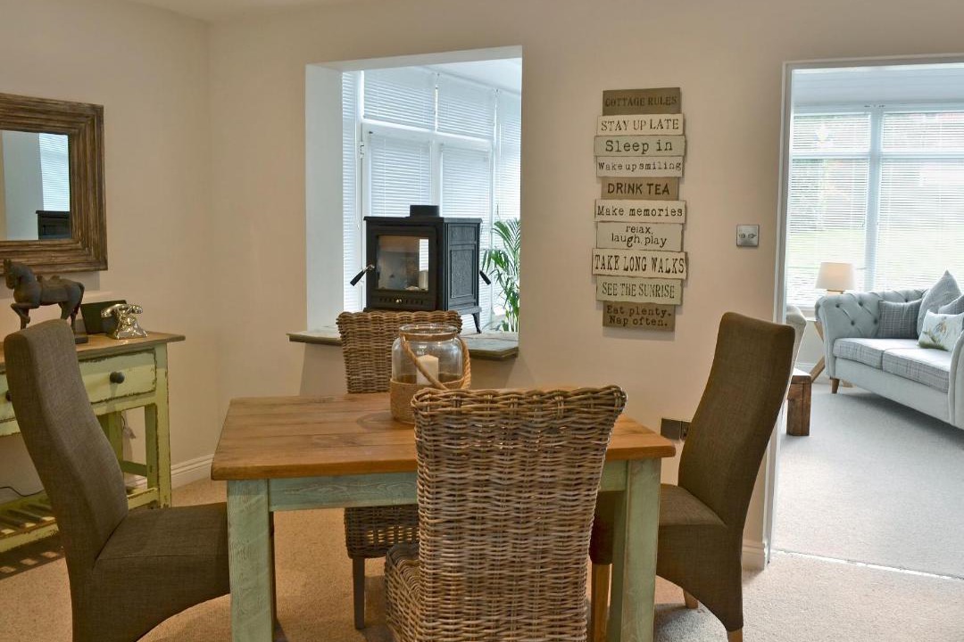 Photo of Others in Potter Brompton