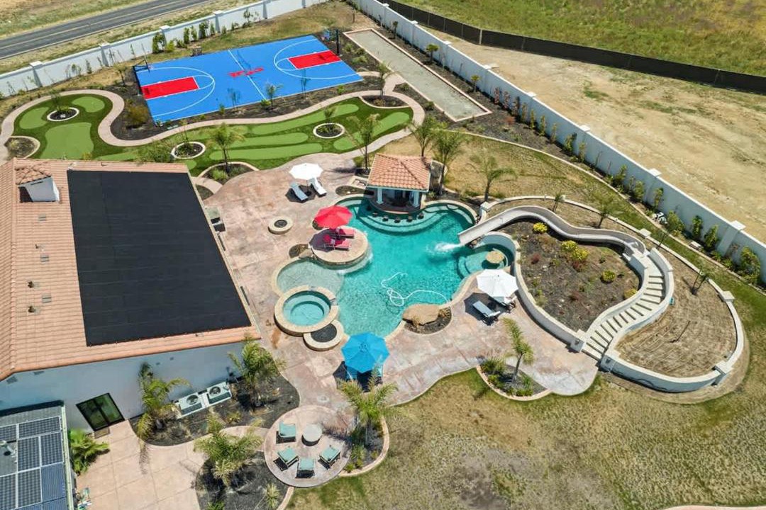 Photo of Others in Tracy