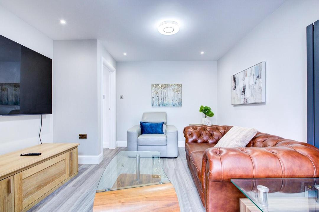 Photo of Others in Reading