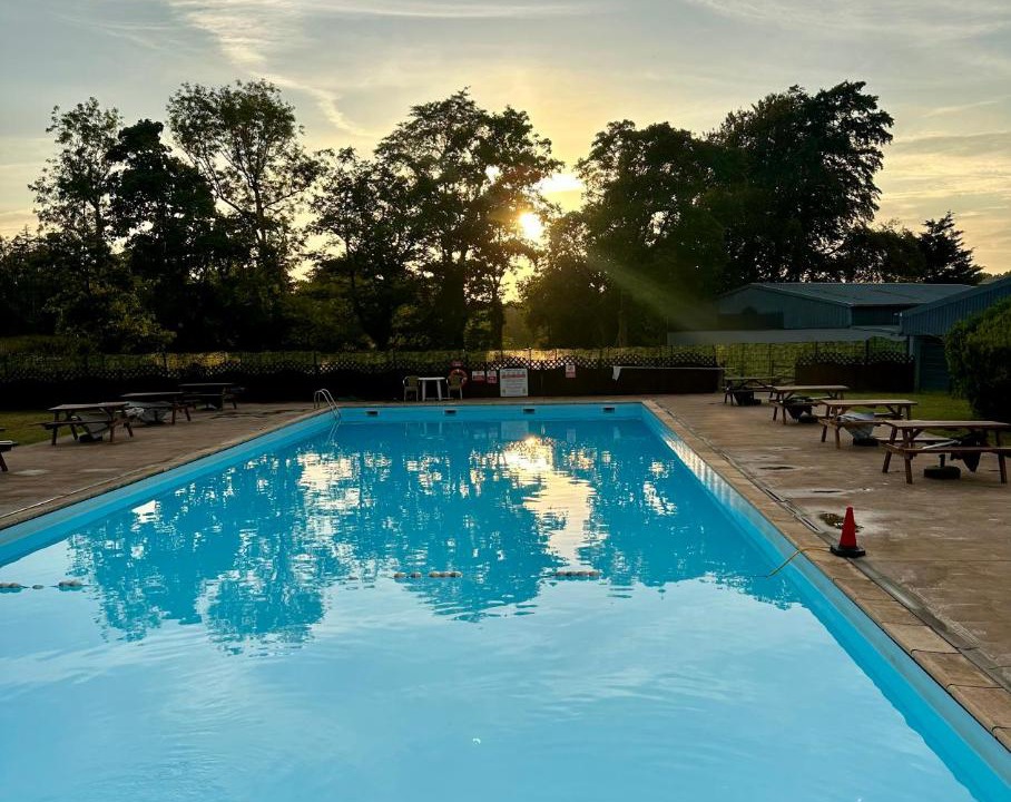 Photo of Others in Bont Newydd