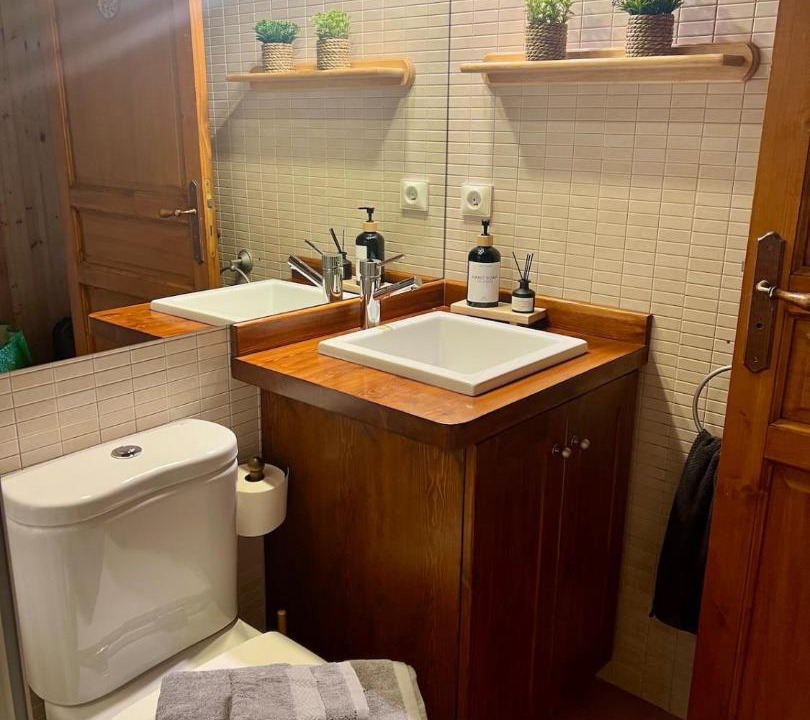Photo of Bathroom in Caldegas