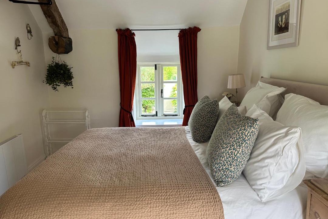 Photo of Bedroom in Burford