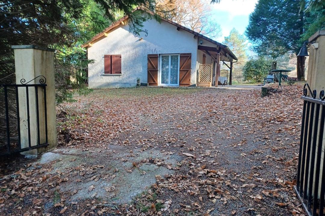 Photo of Others in Chateau-Chervix