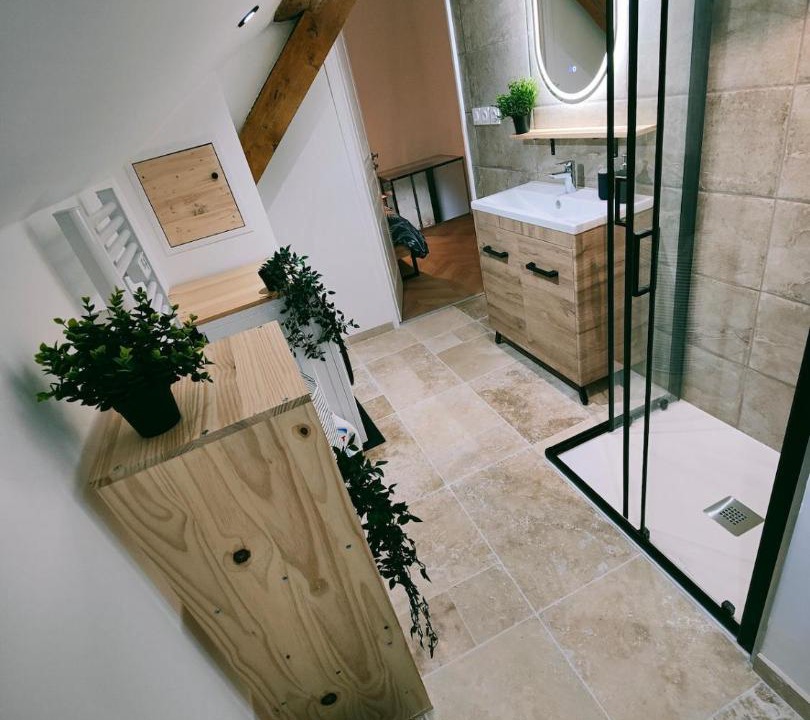 Photo of Bathroom in Couchey