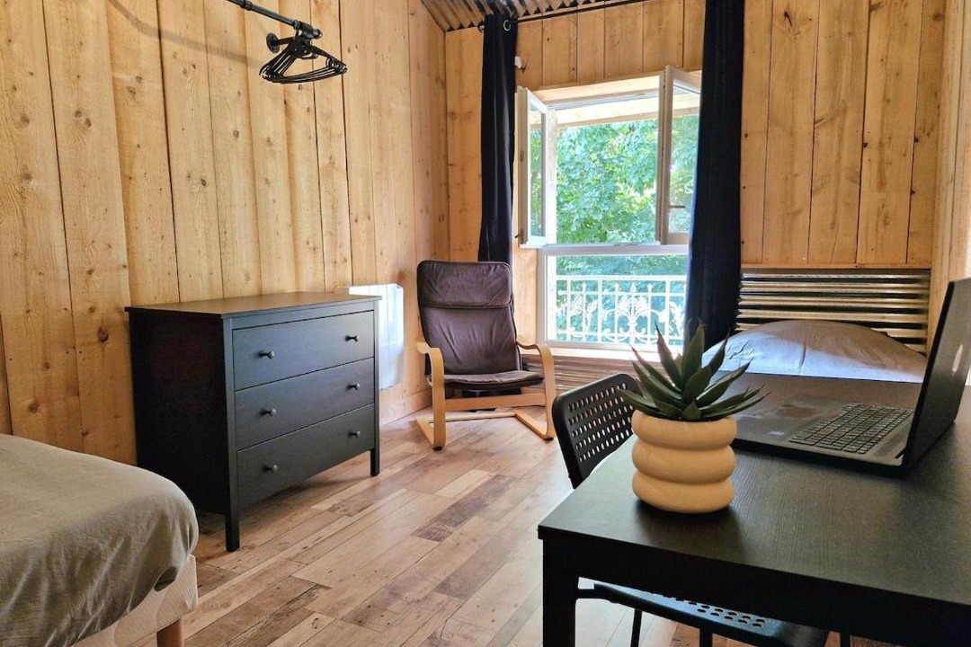 Photo of Others in Guny