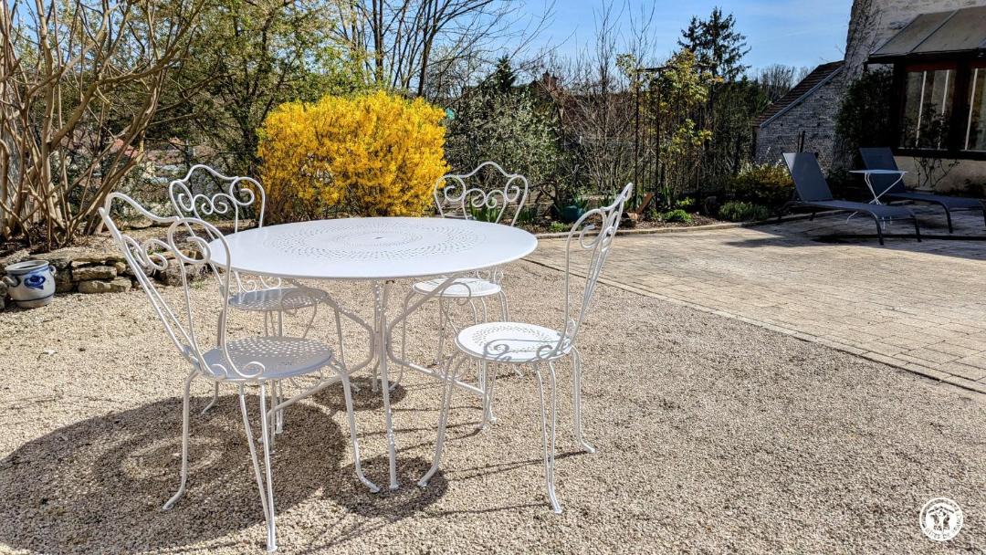 Photo of Others in Beze