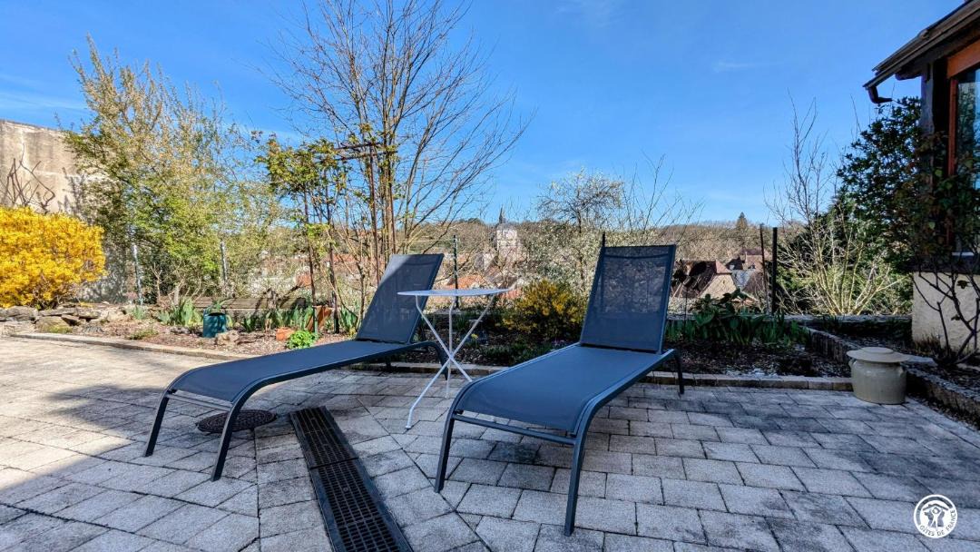 Photo of Patio Balcony in Beze