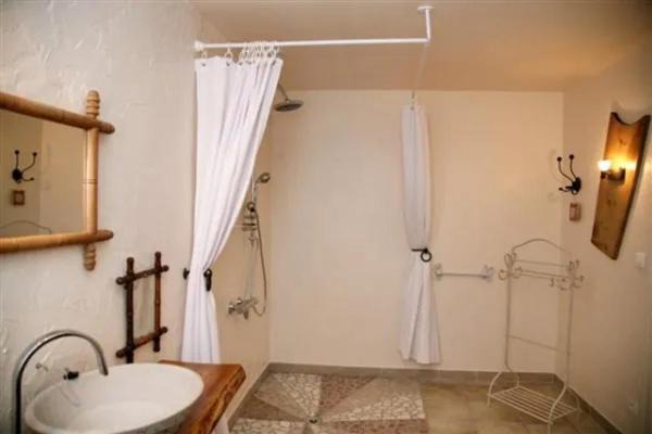 Photo of Others in Rochetoirin