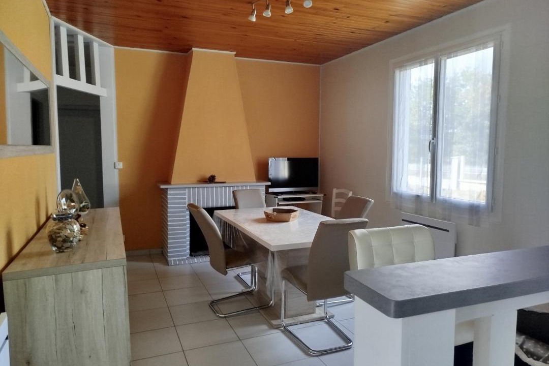 Photo of Others in Lesperon