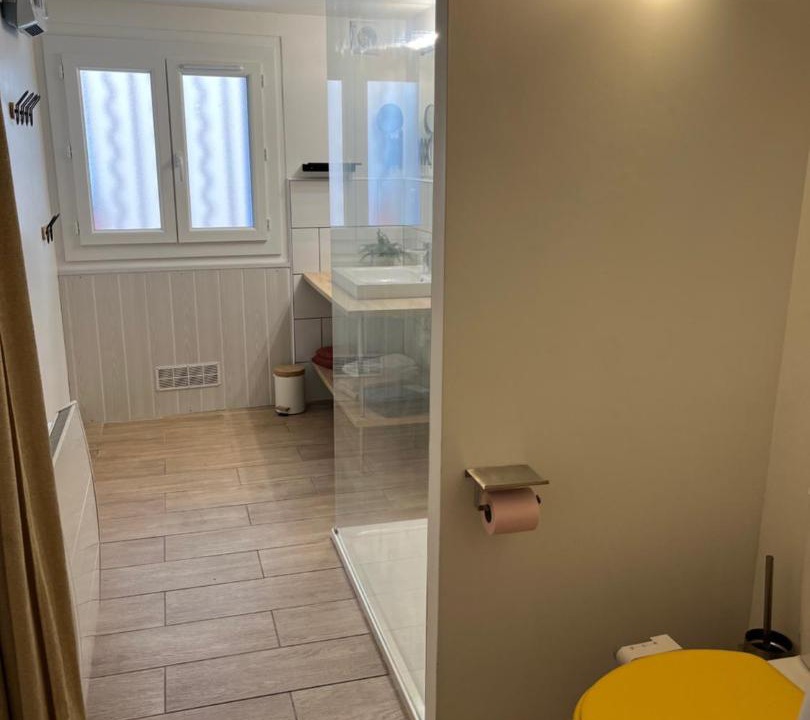 Photo of Bathroom in Pourcieux