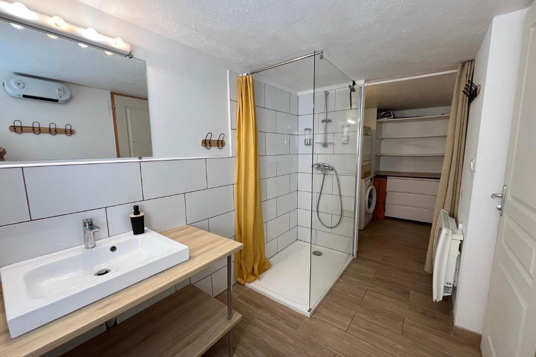 Photo of Bathroom in Pourcieux