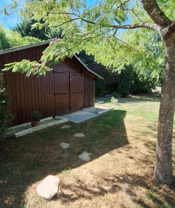 Photo of Others in Ambillou