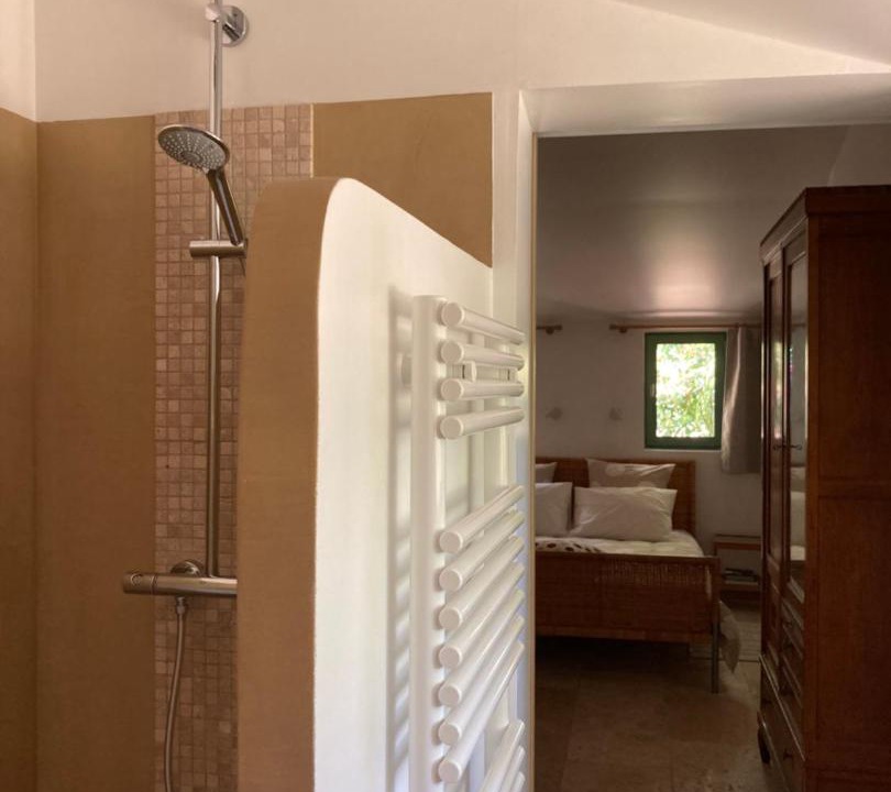 Photo of Bathroom in Saint-Quentin-la-Poterie