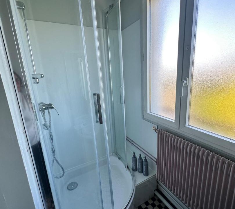 Photo of Bathroom in Saint-Pierre-des-Corps