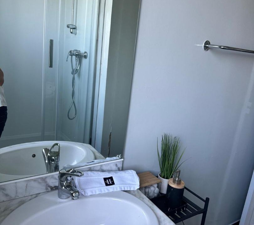 Photo of Bathroom in Saint-Pierre-des-Corps