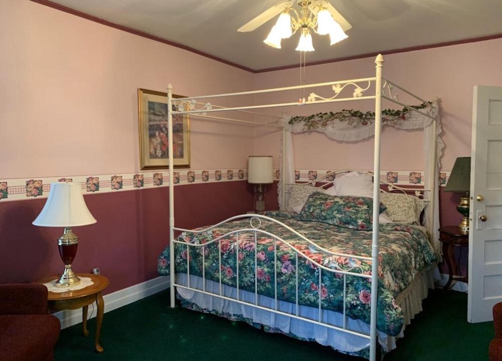 Photo of Bedroom in Grinnell