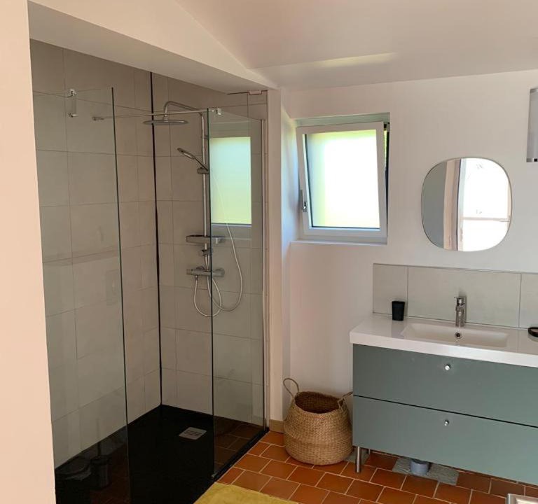 Photo of Bathroom in Champtoceaux