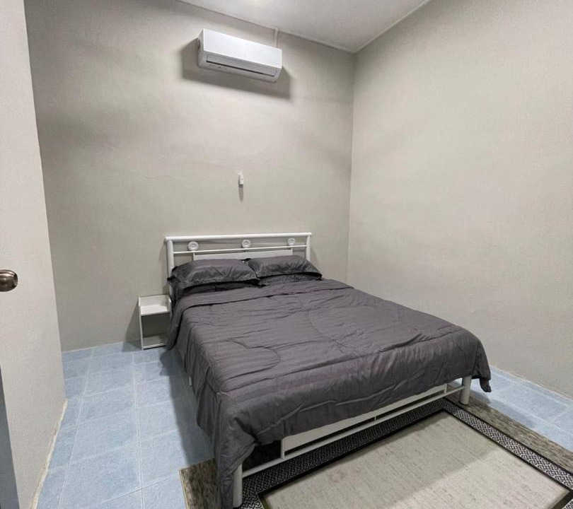 Photo of Bedroom in Kampung Gong Kemuntong