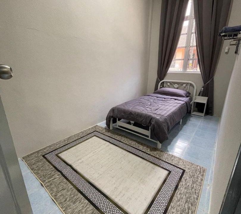 Photo of Bedroom in Kampung Gong Kemuntong