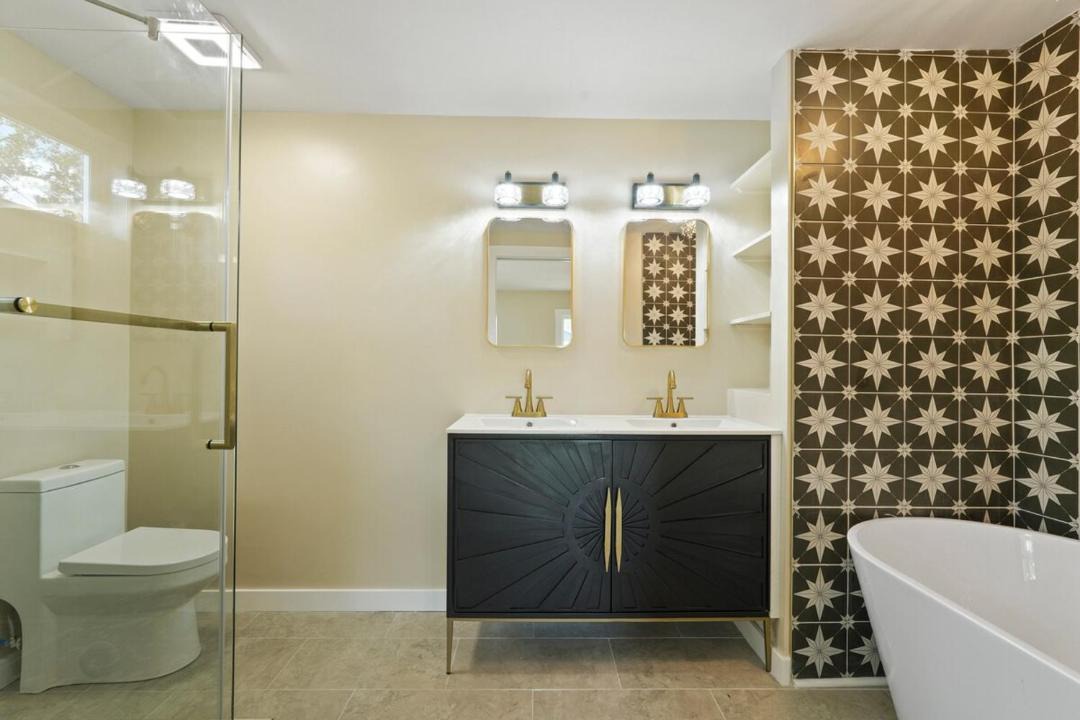 Photo of Bathroom in Pembroke