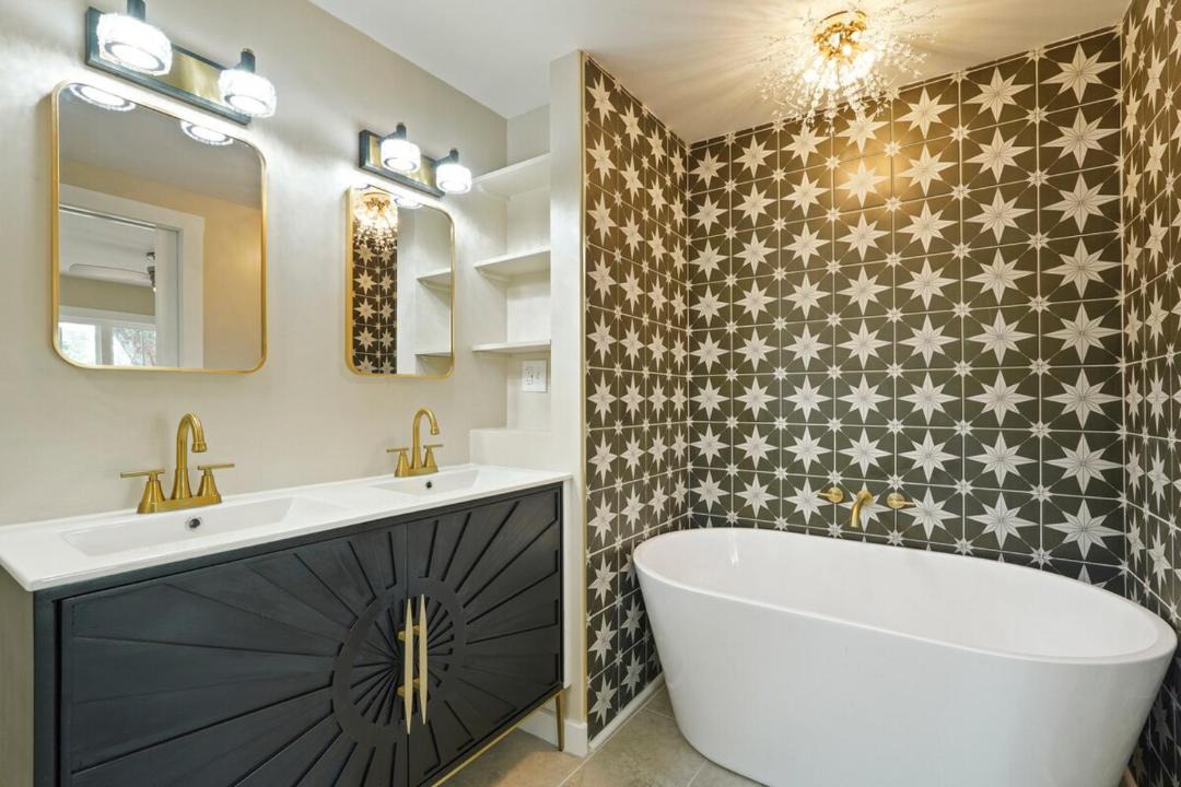 Photo of Bathroom in Pembroke