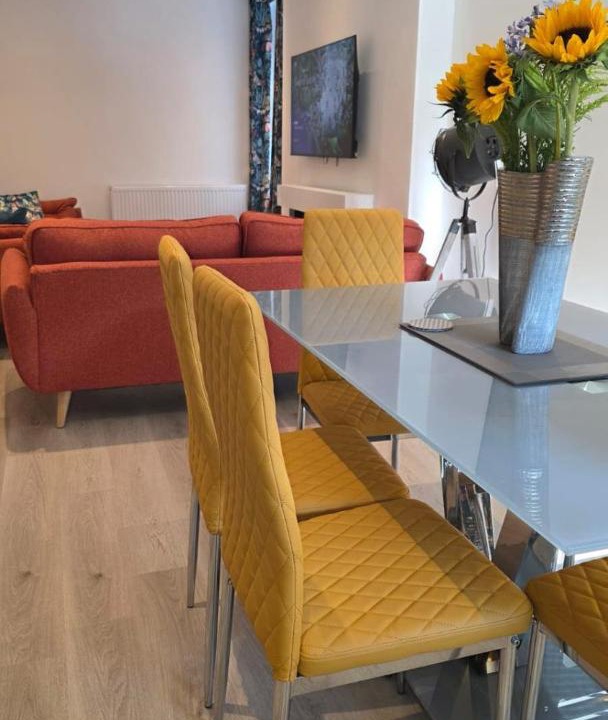 Photo of Livingroom in Abercwmboi