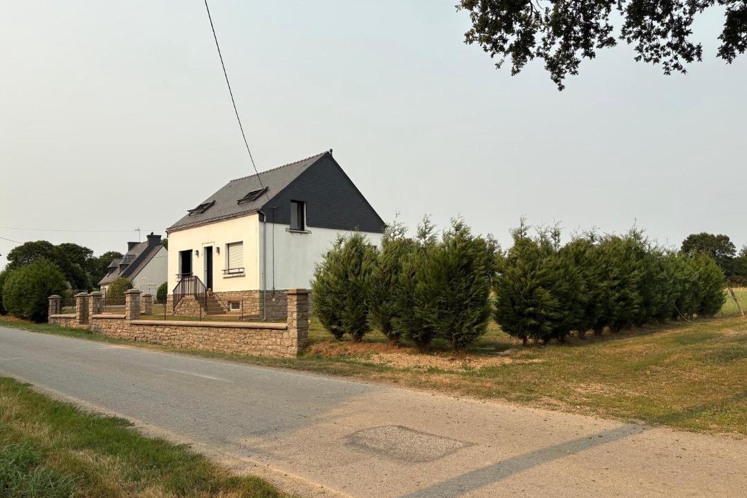 Photo of Others in Credin