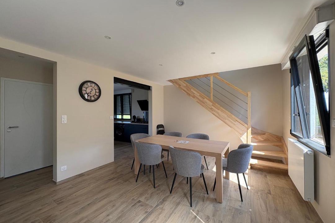 Photo of Others in Credin